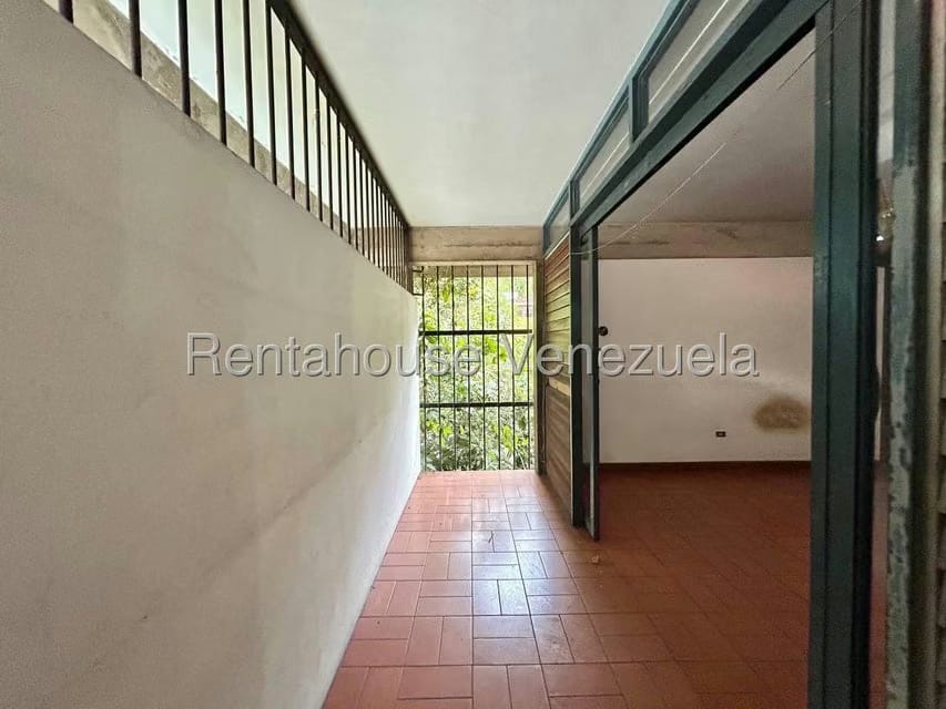 Casa (Duplex) en Venta en Chuao, Distrito Metropolitano - 36