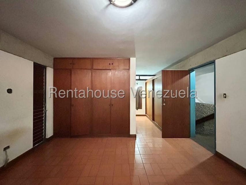 Casa (Duplex) en Venta en Chuao, Distrito Metropolitano - 37