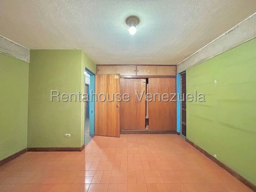 Casa (Duplex) en Venta en Chuao, Distrito Metropolitano - 39