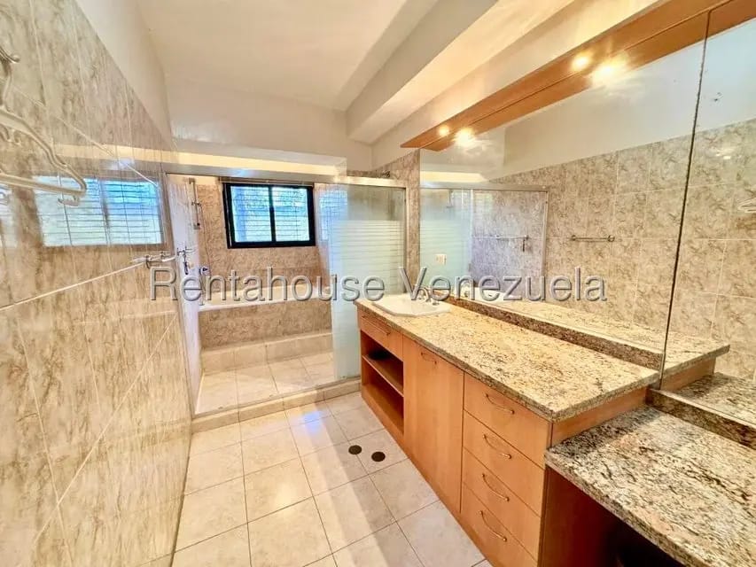 Apartamento (1 Nivel) en Venta en Monterrey, Distrito Metropolitano - 24