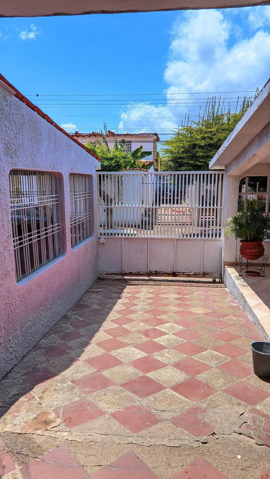 Habitación en Alquiler -Urb. Lomas del Caroní - Ciudad Guayana - Estado Bolívar - 2