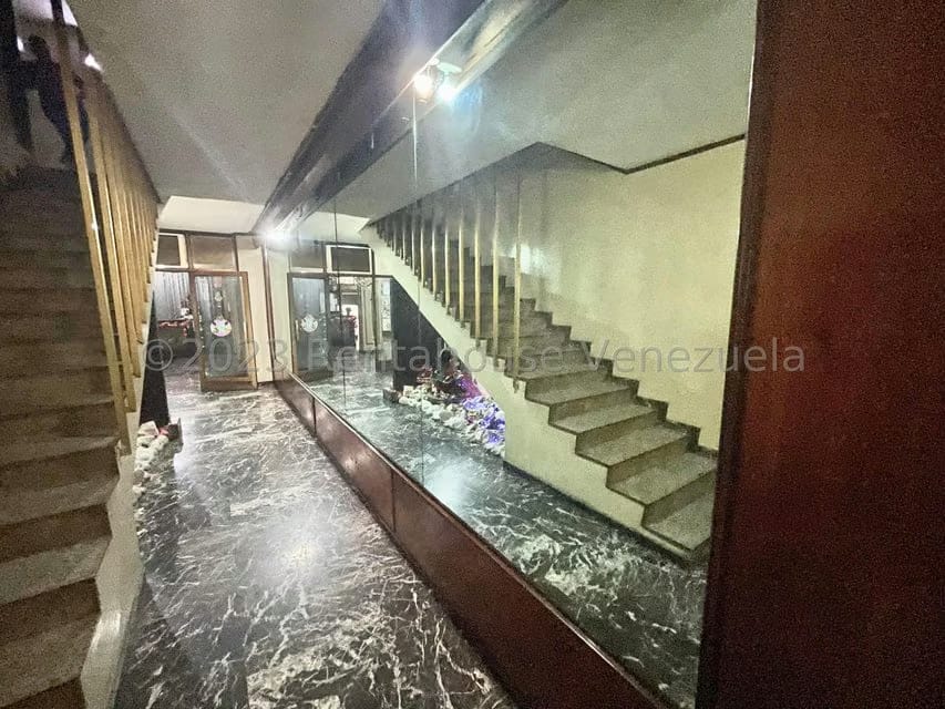 Comercial (Edificio) en Venta en Parroquia La Candelaria, Distrito Metropolitano - 16