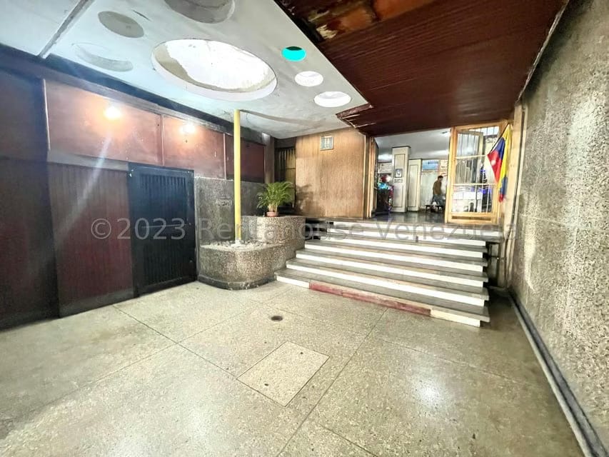 Comercial (Edificio) en Venta en Parroquia La Candelaria, Distrito Metropolitano - 3