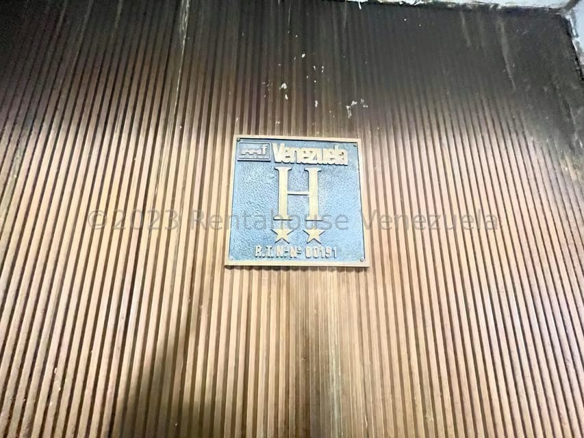 Comercial (Edificio) en Venta en Parroquia La Candelaria, Distrito Metropolitano - 4