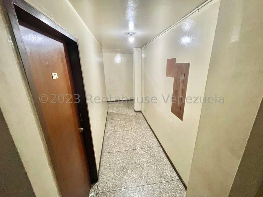 Comercial (Edificio) en Venta en Parroquia La Candelaria, Distrito Metropolitano - 39