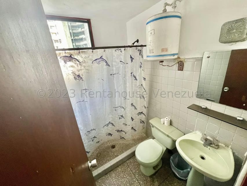 Comercial (Edificio) en Venta en Parroquia La Candelaria, Distrito Metropolitano - 41