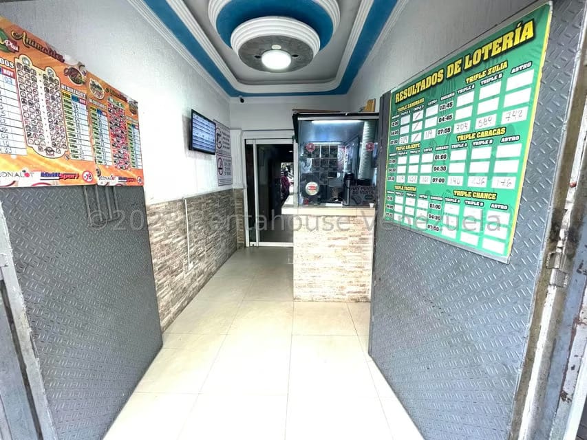 Comercial (Edificio) en Venta en Parroquia La Candelaria, Distrito Metropolitano - 58