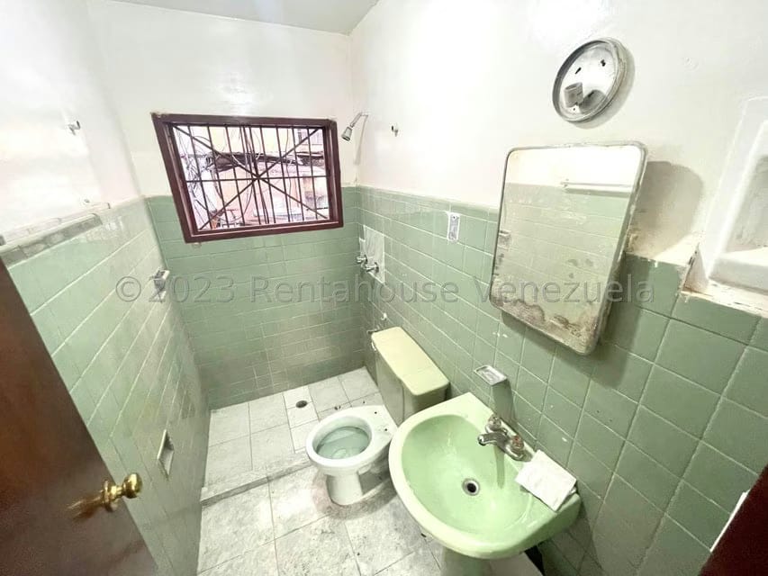 Comercial (Edificio) en Venta en Parroquia La Candelaria, Distrito Metropolitano - 64
