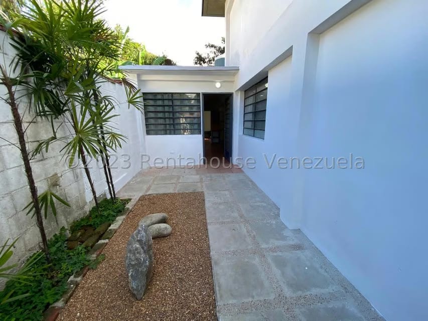 Casa (Duplex) en Venta en La Floresta, Distrito Metropolitano - 9