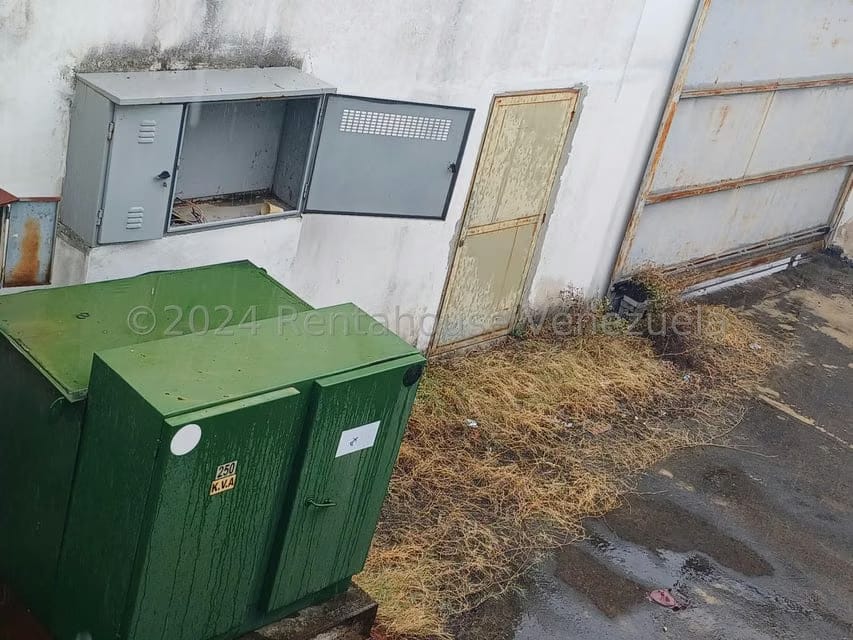 Comercial (Local Comercial) en Venta en Zona Industrial San Vicente, Aragua - 2