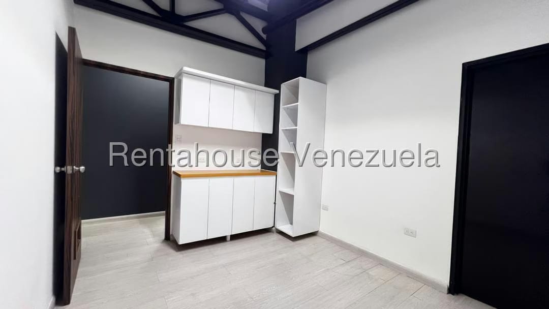 Comercial (Galpon - Deposito) en Alquiler en Boleita Norte, Distrito Metropolitano - 11