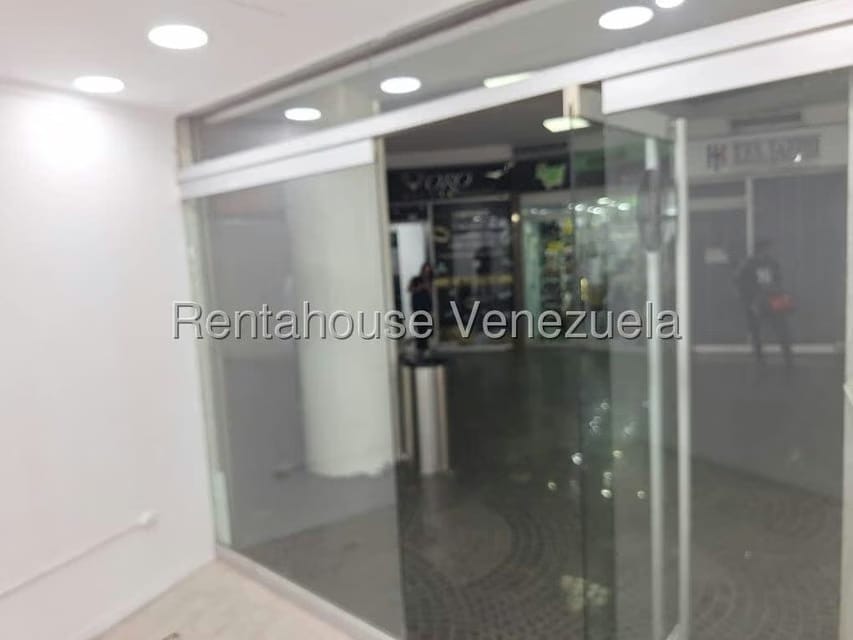 Comercial (Local Comercial) en Alquiler en La Castellana, Distrito Metropolitano - 11