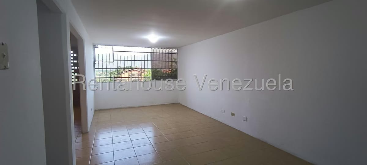 Apartamento (1 Nivel) en Alquiler en Nueva Casarapa, Miranda - 2