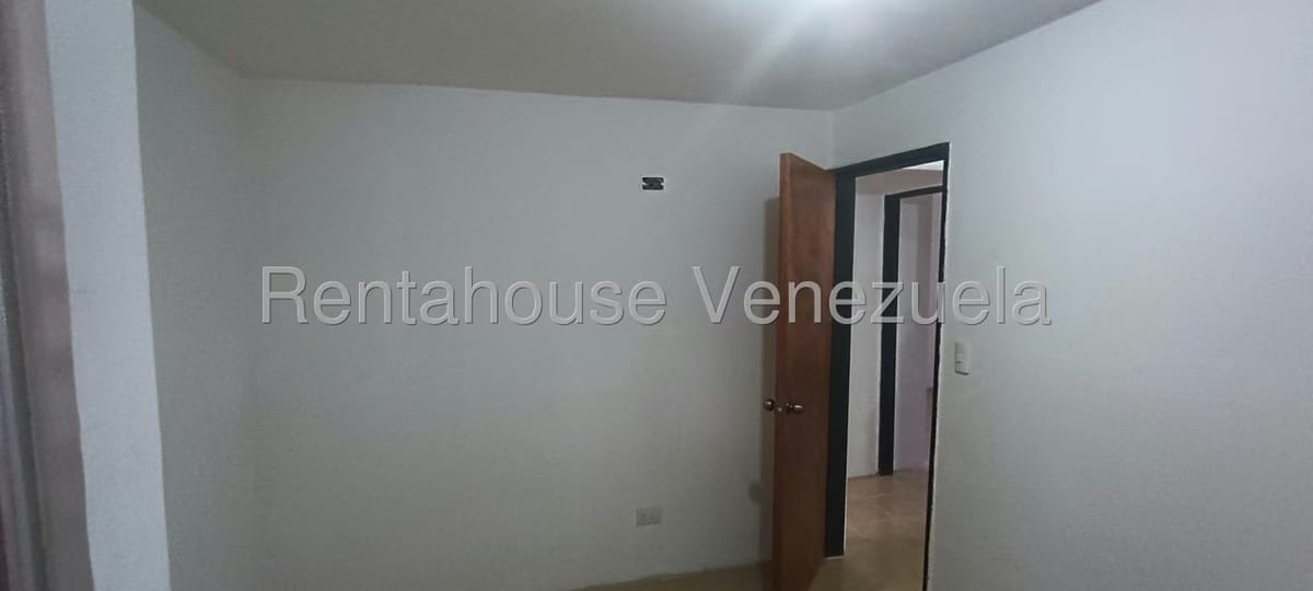 Apartamento (1 Nivel) en Alquiler en Nueva Casarapa, Miranda - 10