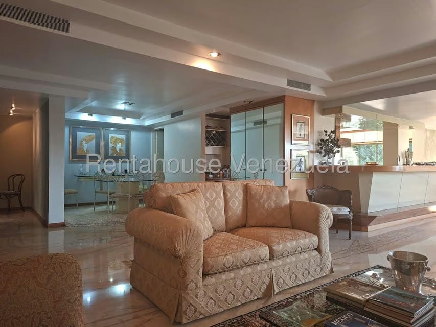 Apartamento (1 Nivel) en Venta en Colinas de Bello Monte, Distrito Metropolitano - 24