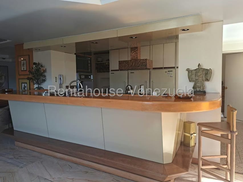 Apartamento (1 Nivel) en Venta en Colinas de Bello Monte, Distrito Metropolitano - 33