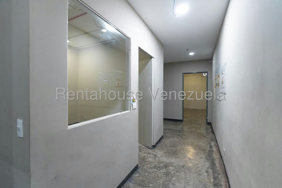 Comercial (Local Comercial) en Venta en Baruta, Distrito Metropolitano - 20