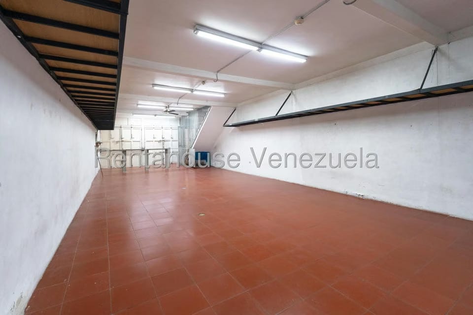 Comercial (Local Comercial) en Venta en Baruta, Distrito Metropolitano - 33