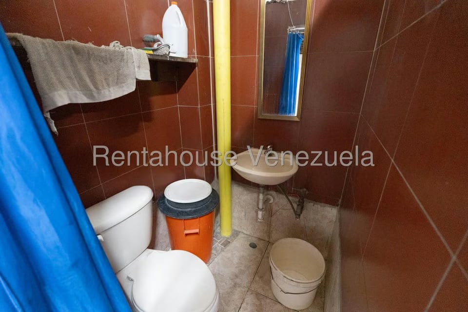 Comercial (Local Comercial) en Venta en Baruta, Distrito Metropolitano - 39