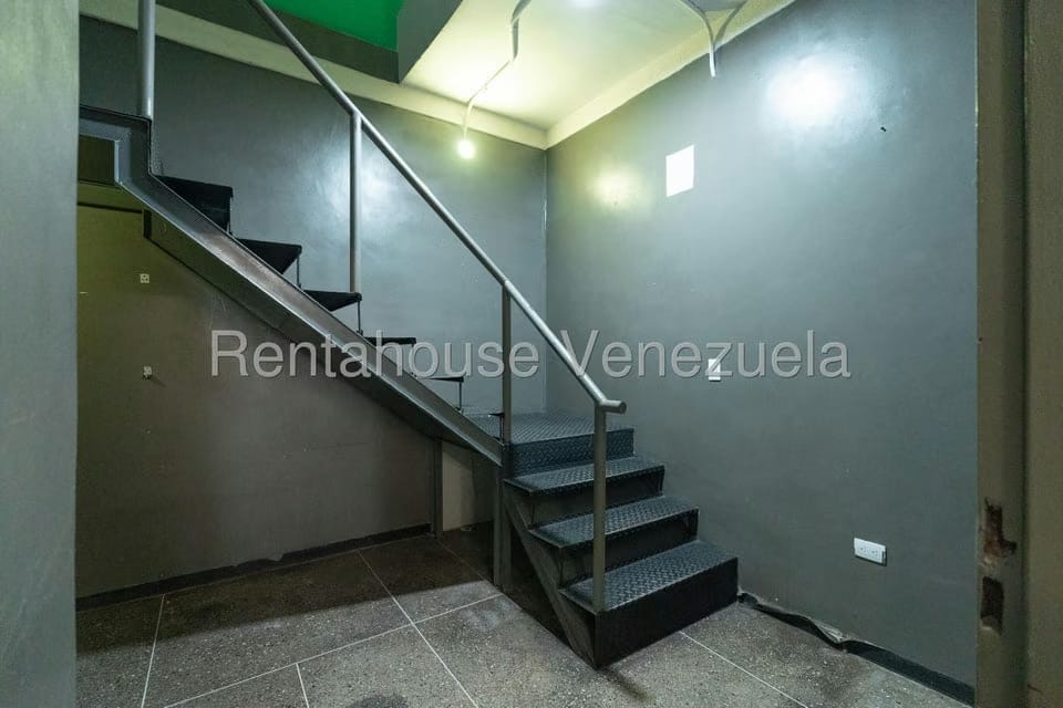 Comercial (Local Comercial) en Venta en Baruta, Distrito Metropolitano - 9