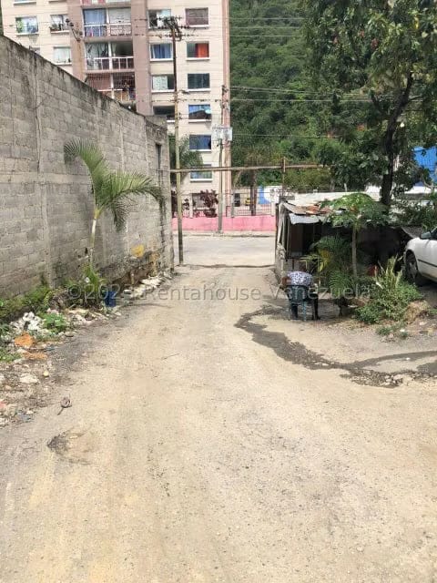 Terreno (Comercial) en Venta en Macarao, Distrito Metropolitano - 4