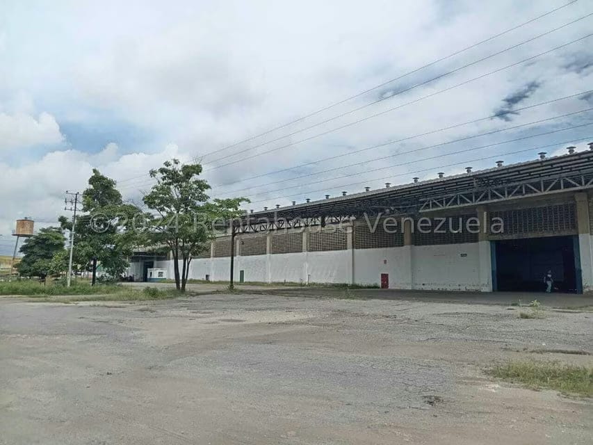Comercial (Galpon - Deposito) en Venta en Zona Industrial, Carabobo - 12