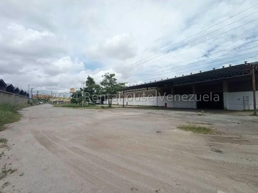Comercial (Galpon - Deposito) en Venta en Zona Industrial, Carabobo - 14