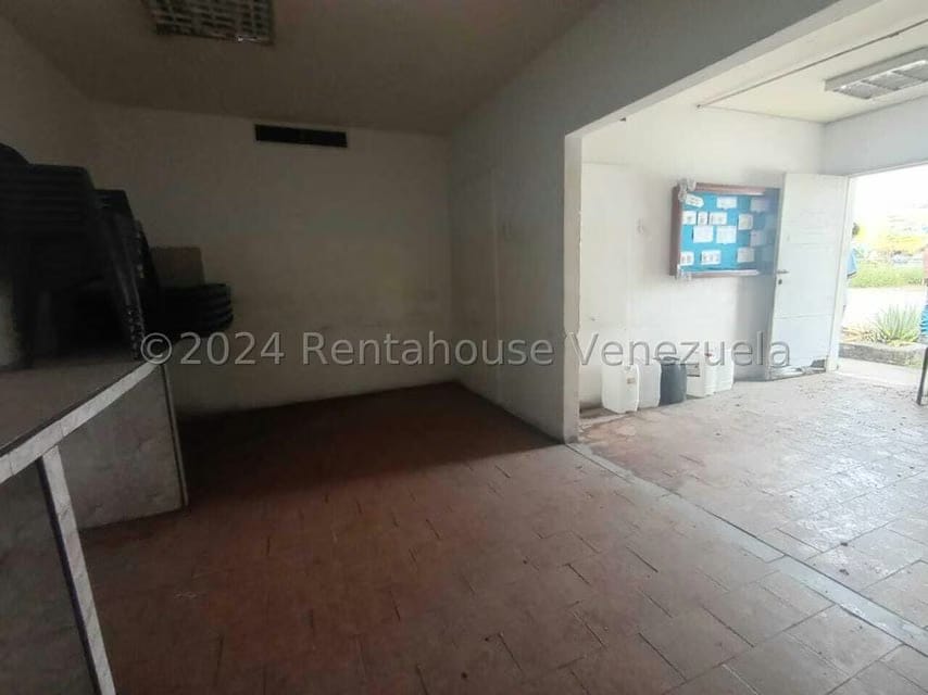 Comercial (Galpon - Deposito) en Venta en Zona Industrial, Carabobo - 15