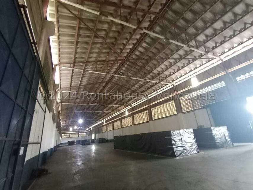 Comercial (Galpon - Deposito) en Venta en Zona Industrial, Carabobo - 30
