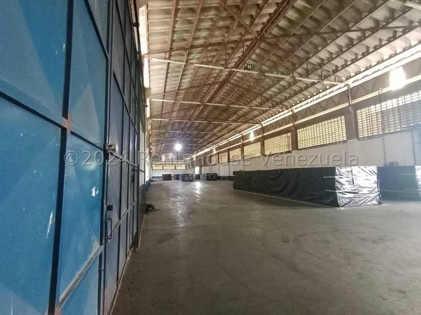 Comercial (Galpon - Deposito) en Venta en Zona Industrial, Carabobo - 32