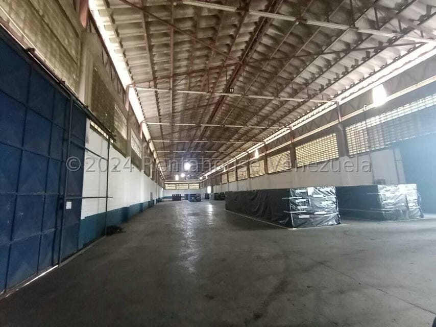 Comercial (Galpon - Deposito) en Venta en Zona Industrial, Carabobo - 33
