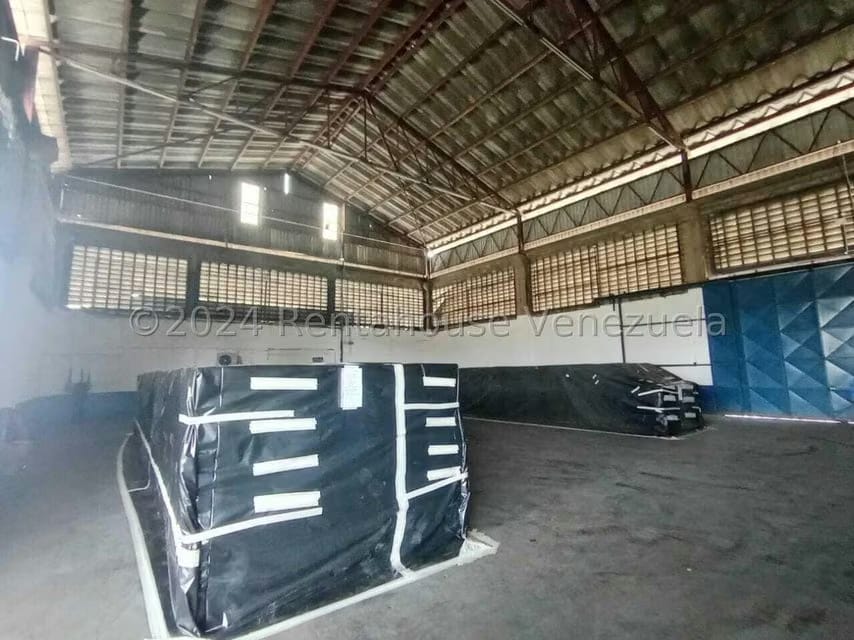 Comercial (Galpon - Deposito) en Venta en Zona Industrial, Carabobo - 34