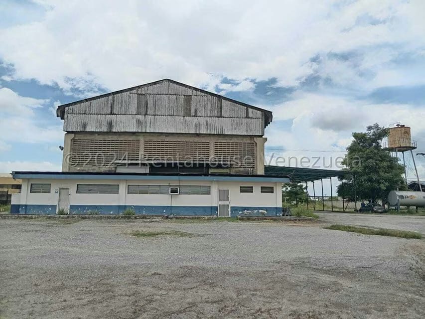 Comercial (Galpon - Deposito) en Venta en Zona Industrial, Carabobo - 57