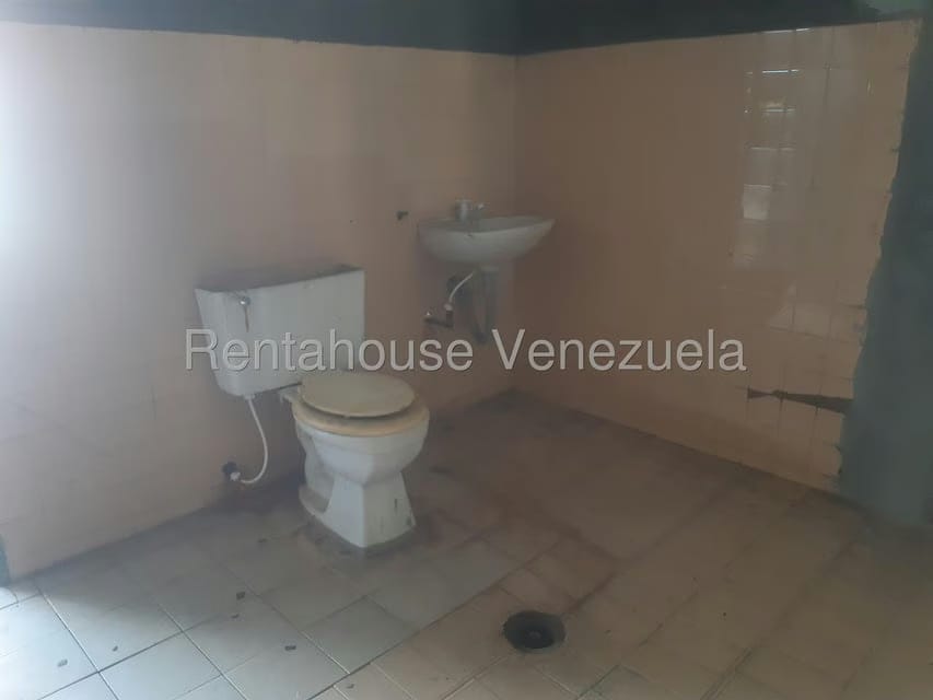 Comercial (Galpon - Deposito) en Alquiler en Intercomunal, Zulia - 3
