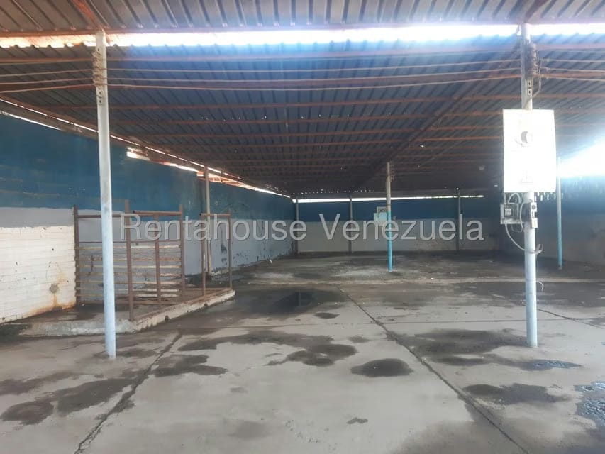 Comercial (Galpon - Deposito) en Alquiler en Intercomunal, Zulia - 8
