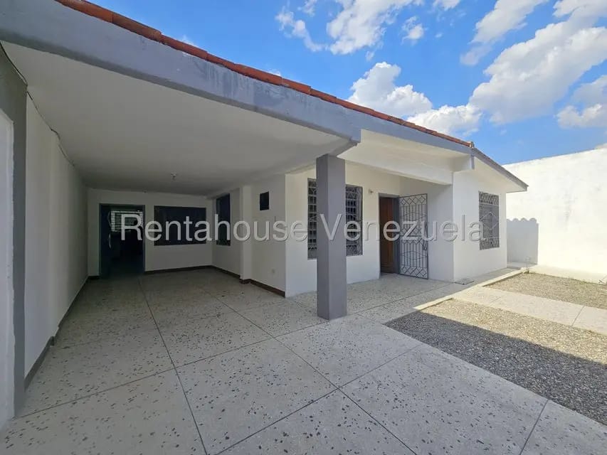 Casa (1 Nivel) en Venta en Patarata, Lara - 2