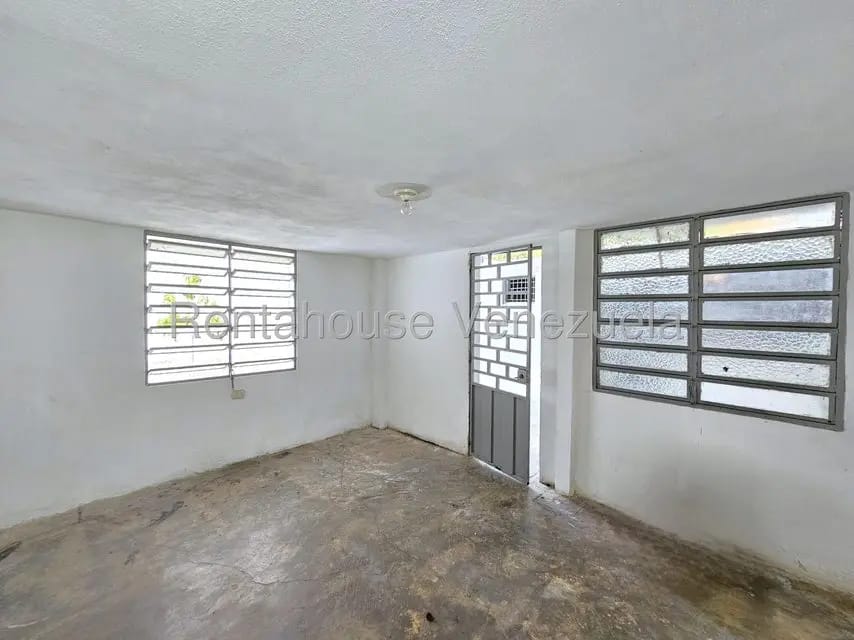 Casa (1 Nivel) en Venta en Patarata, Lara - 23