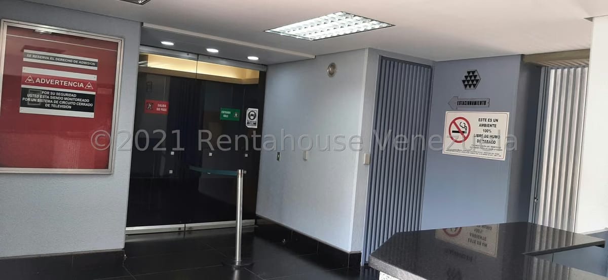 Comercial (Oficina) en Alquiler en El Marques, Distrito Metropolitano - 3