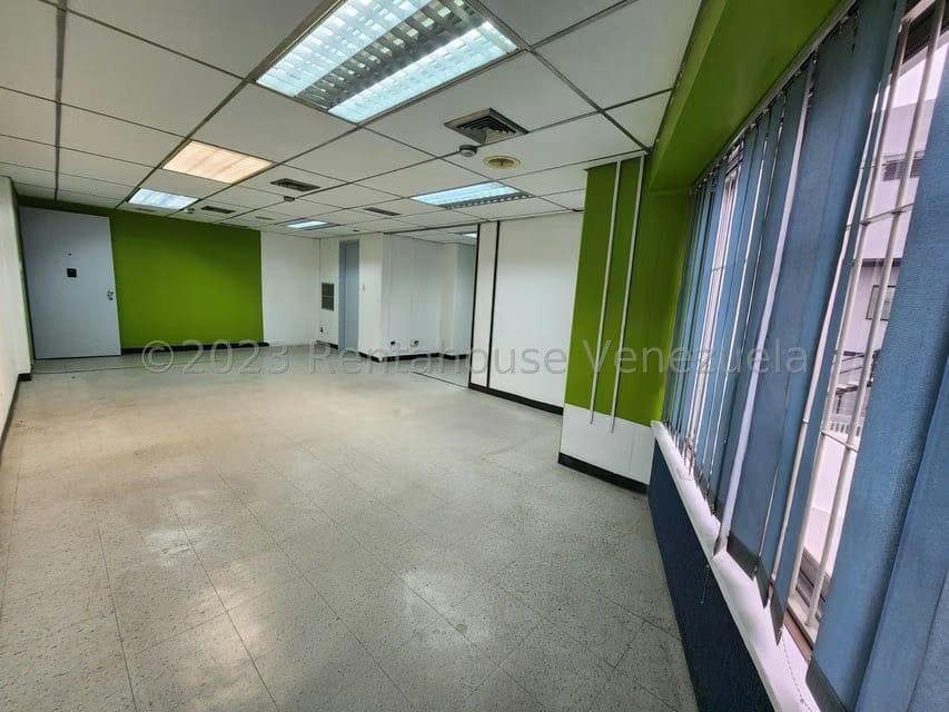 Comercial (Oficina) en Alquiler en El Marques, Distrito Metropolitano - 6