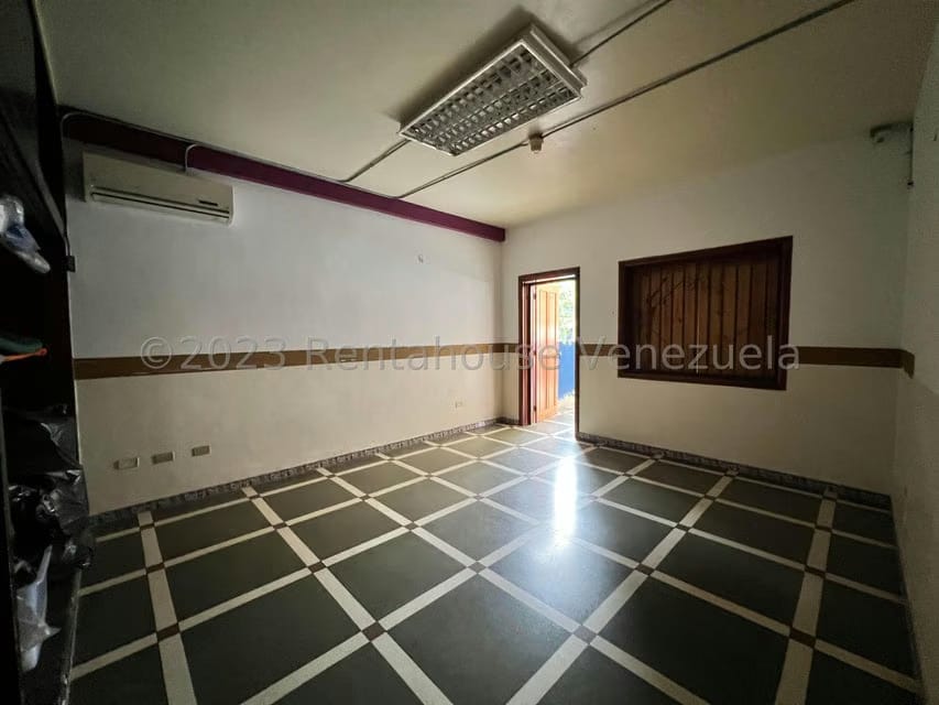 Casa (1 Nivel) en Venta en Santa Monica, Distrito Metropolitano - 18