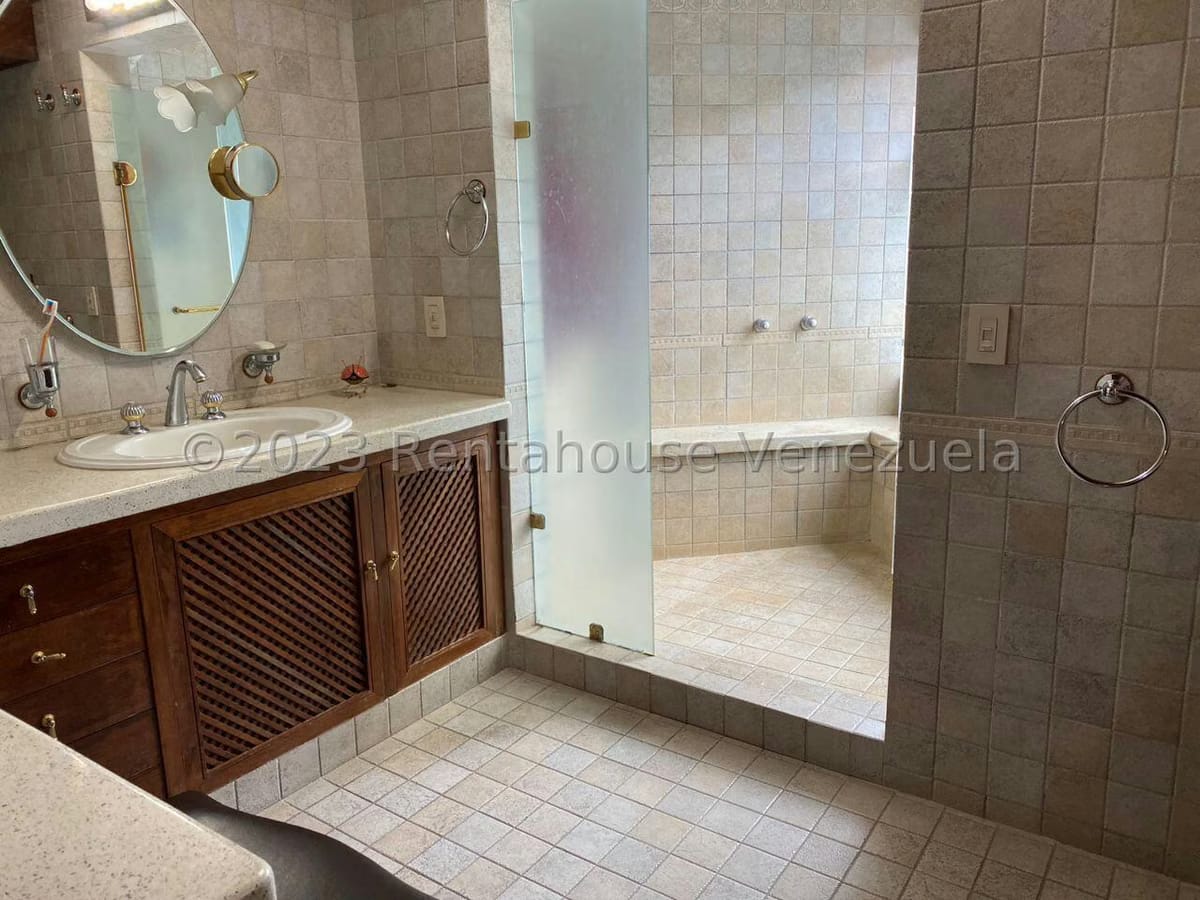 APARTAMENTO EN VENTA – ELENA MARIN NOBREGA