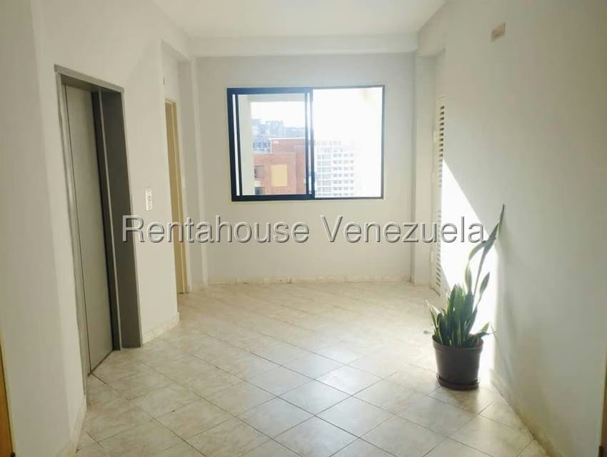 Apartamento (1 Nivel) en Venta en Parroquia Santa Rosa, Lara - 24