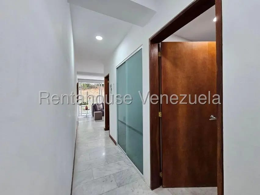 Apartamento (1 Nivel) en Venta en Lomas de Las Mercedes, Distrito Metropolitano - 5
