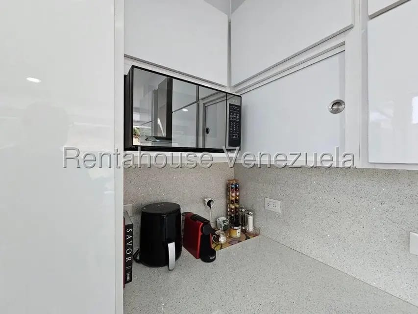 Apartamento (1 Nivel) en Venta en Lomas de Las Mercedes, Distrito Metropolitano - 43
