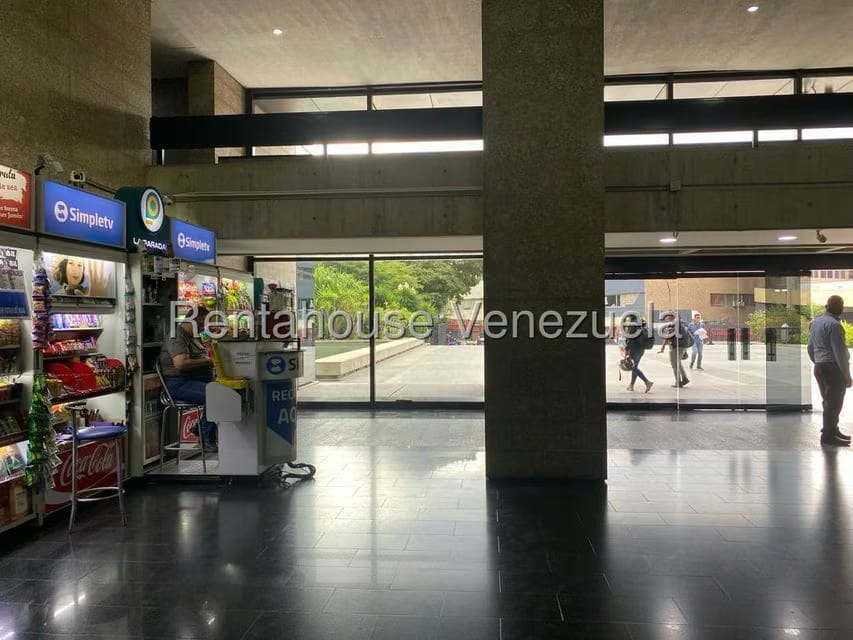 Comercial (Oficina) en Alquiler en Prados del Este, Distrito Metropolitano - 11