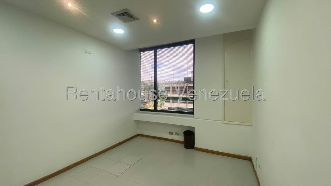 Comercial (Oficina) en Alquiler en Prados del Este, Distrito Metropolitano - 30