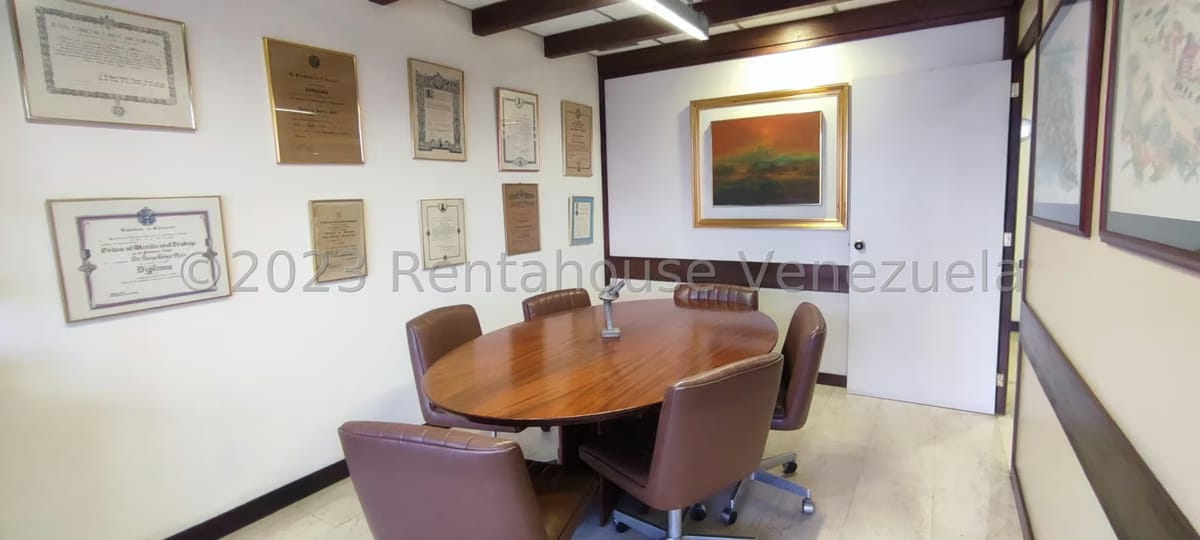 Comercial (Oficina) en Venta en Los Palos Grandes, Distrito Metropolitano - 12