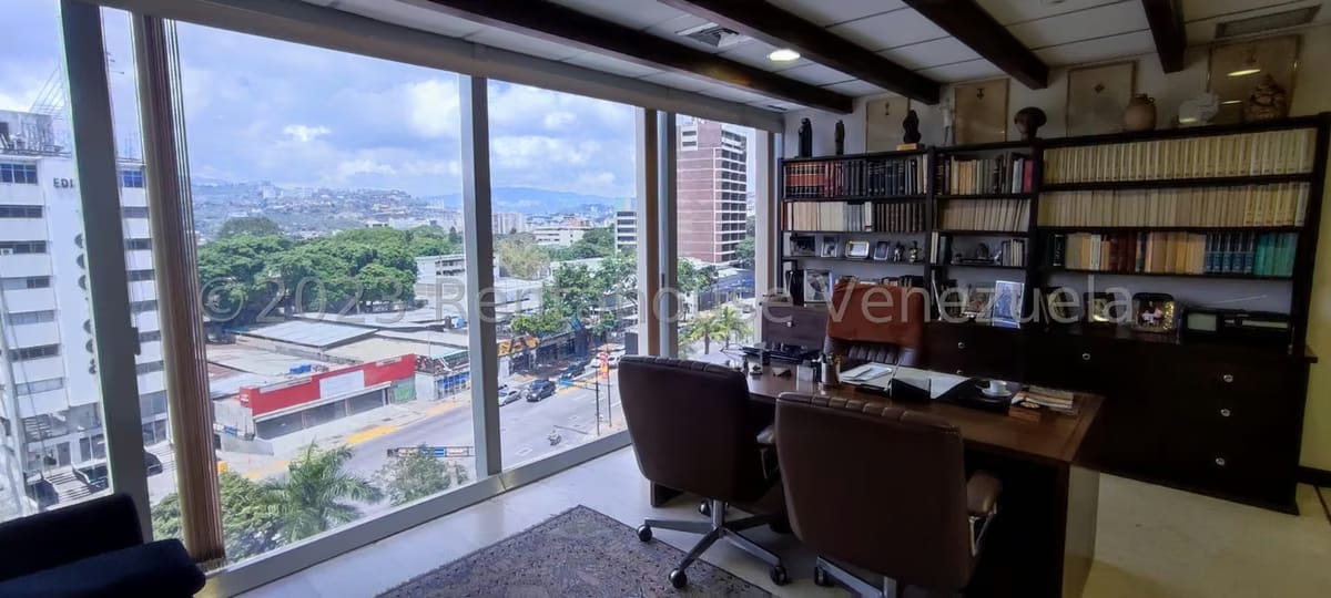 Comercial (Oficina) en Venta en Los Palos Grandes, Distrito Metropolitano - 14