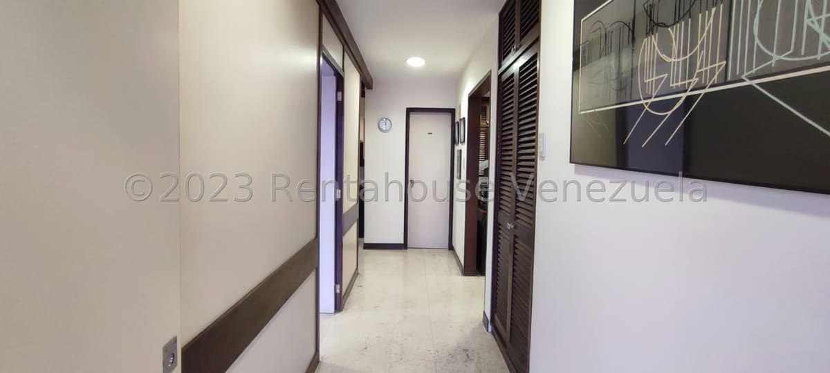 Comercial (Oficina) en Venta en Los Palos Grandes, Distrito Metropolitano - 21