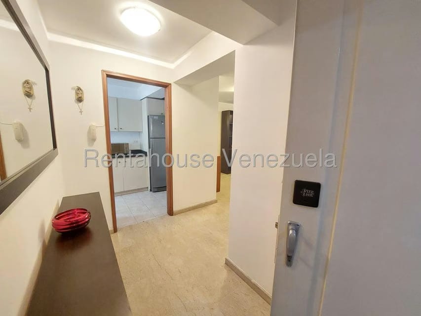 Apartamento (1 Nivel) en Alquiler en Campo Alegre, Distrito Metropolitano - 11